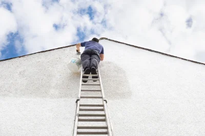 Peinture extérieure à la Salle-en-Beaumont — façades et ravalement